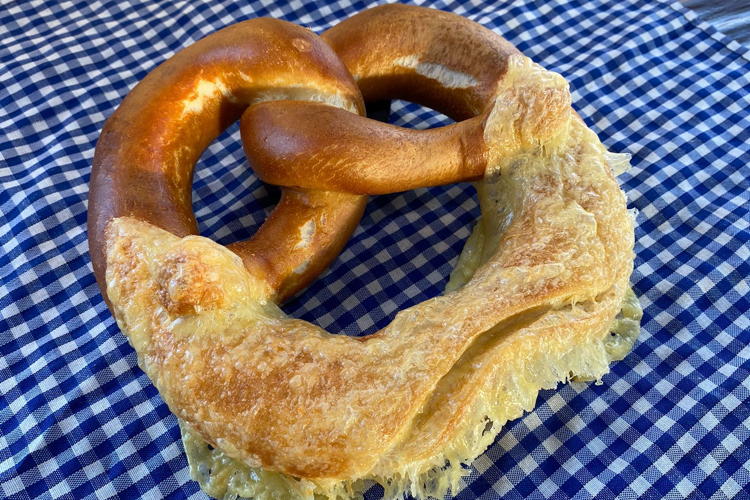 Cheese Brezel Product Image